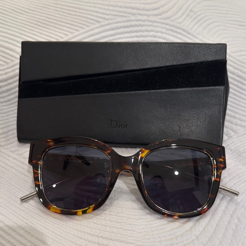 Designer Bundle- Fendi Circular Glasses and Dior Cateye Glasses - Picture 4 of 8